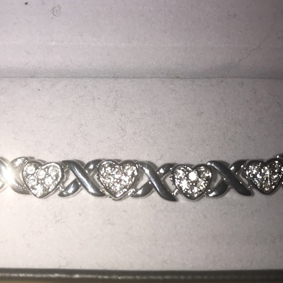 Hugs and Kisses Tennis Bracelet with Swarovski - Picture 8 of 9